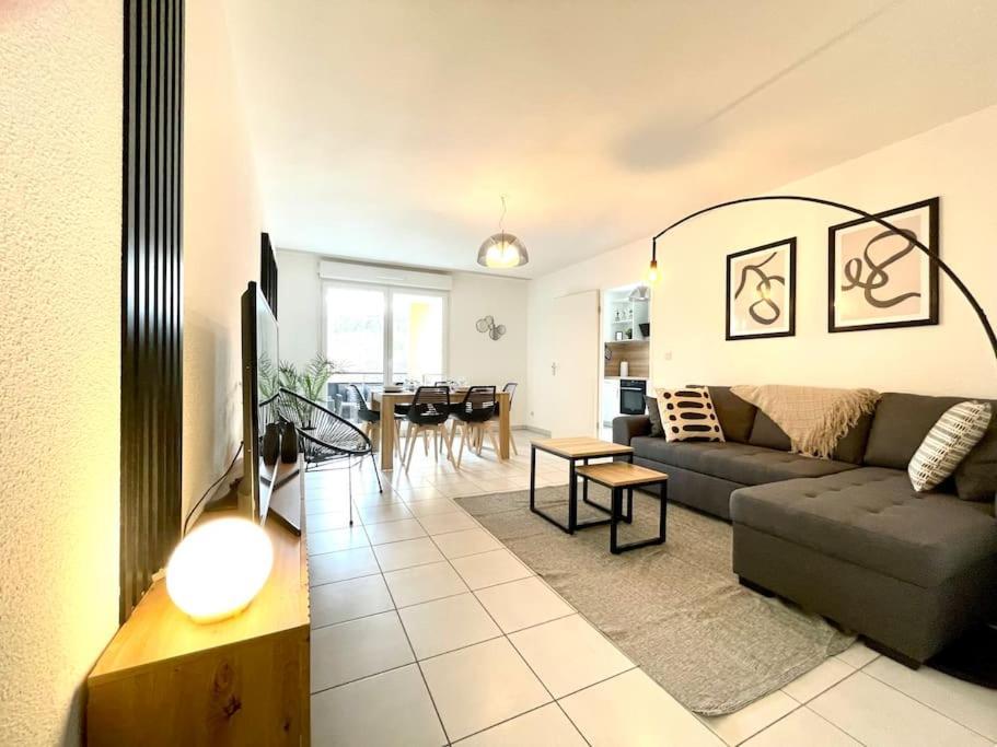 Le Central - Confort Et Calme Au Centre-Ville - Lits Queen Size 沃尔斯河畔的贝勒加德 外观 照片